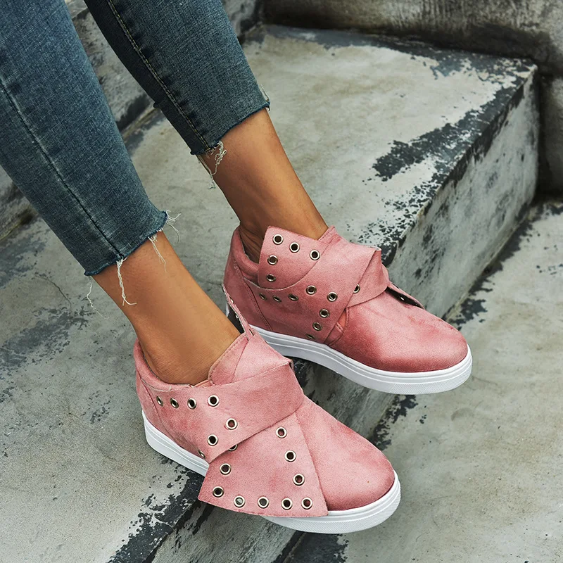 

Fashion Loafers Height Increasing 2020 Metal Hole Women New Spring Flats Causal Shoes Solid Sneakers Slip-on Women Shoes
