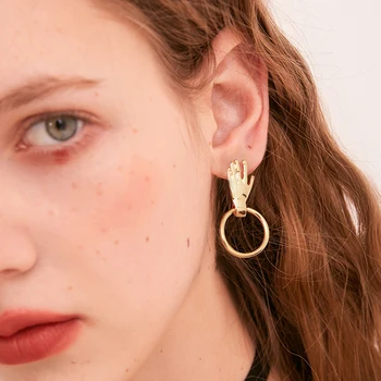 

Vintage Small Hand Modelling Hoop Earrings for Women Unique Circle Charm Minimalist Statement Gold Sliver Color Metal Earrings