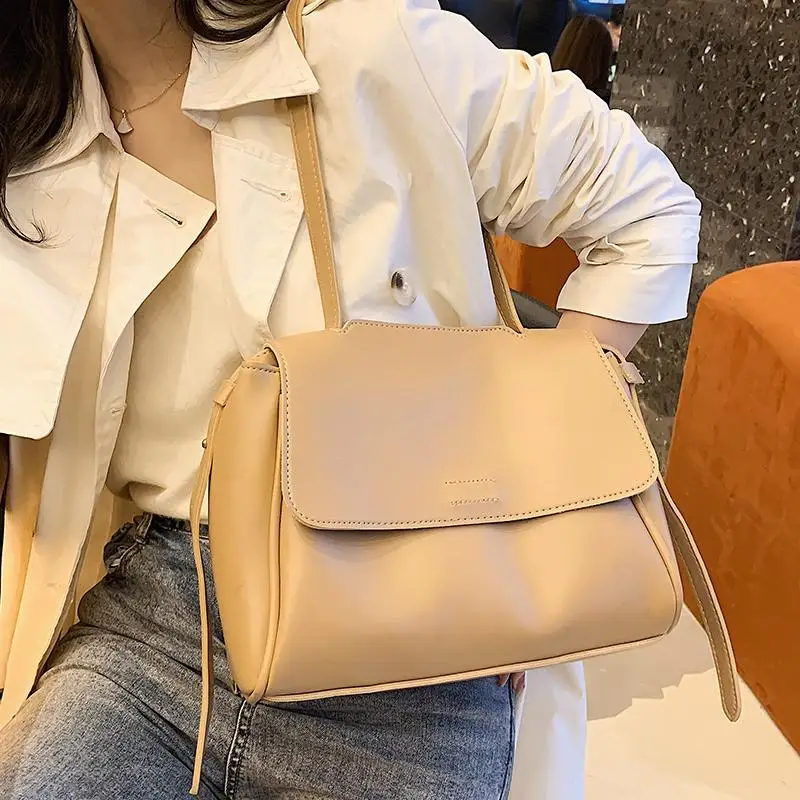 

Casual Solid Color Women Shoulder Bag High Capacity Tote Bags For Women 2020 Trendy Wide Strap Large Women's Bag Big Shopper New