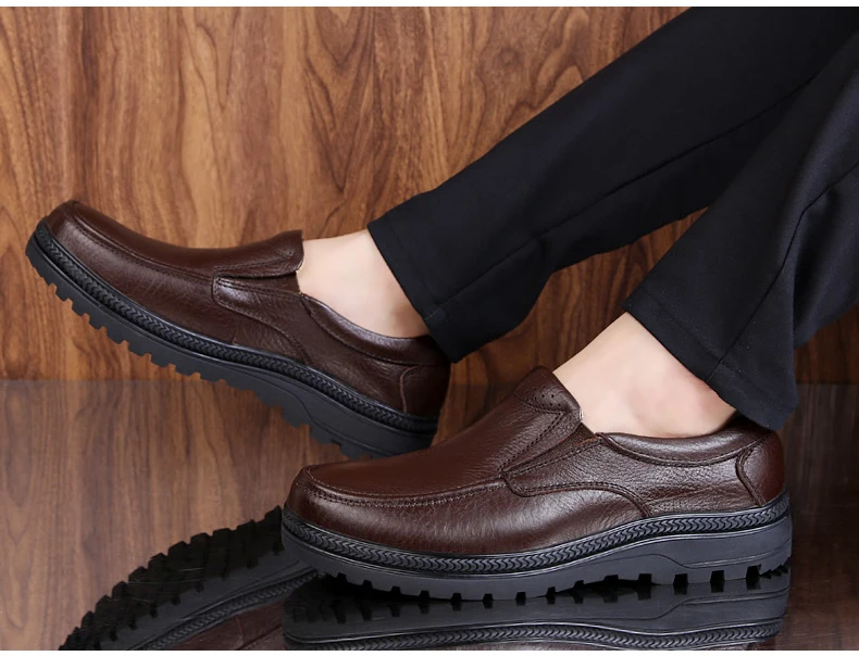 Обувь для мужчин Лоферы Повседневные Удобные водонепроницаемые Мокасины с круглым носком без шнуровки, Мужская обувь для папы Большие размеры 37-46, брендовые Мокасины homme