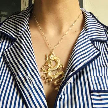 

Original Dragon Statement Choker Necklace For Women 2020 Chic Matt Gold Firey Dragon Party Short Pendant Necklace Femme Bijoux