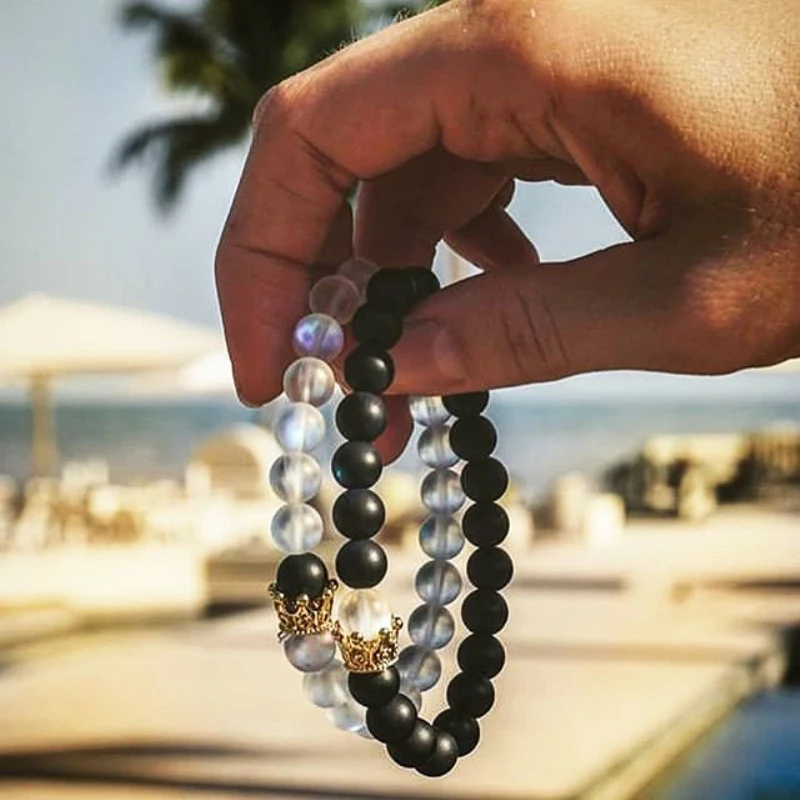 

Couple bracelets for women Men Luxury Antique crown Volcanic rocks stone bead Bracelets Jewelry Male Pulseira bileklik bracelet