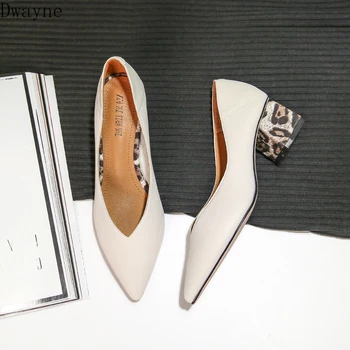 

2019 spring new pointed color matching shallow mouth wild thick with a single shoes female leopard high heel fashion shoes
