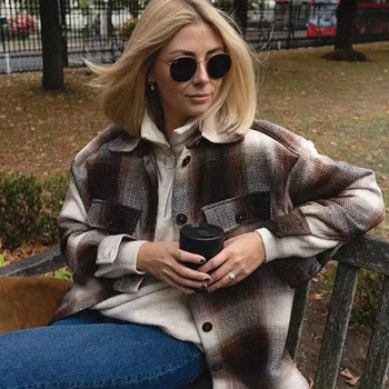 

2020 Spring Cotton Plaid Women Jacket Oversized Split Hem Pockets Overshirt Casual Lapel Collar Long Sleeve Button Jackets Coats
