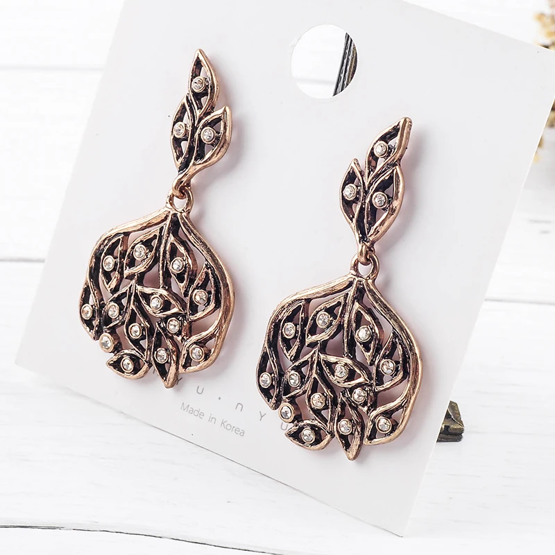 

Indian Jewelry Crystal Earrings Antique Gold Color Leaf Dangle Earrings For Women Fashion Jewelry Wholesale Free Shipping