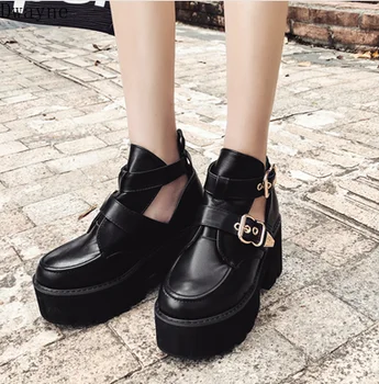 

2020 new Harajuku fan car thick bottom sponge cake high-heeled Martin boots female