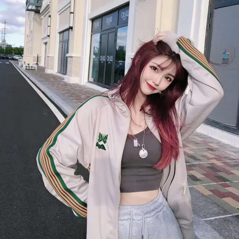 

2020ss Beige Needles Pants Butterfly embroidery Logo Needles Sweatpants Men Women Streetwear AWGW Pants Side stripe Patchwork