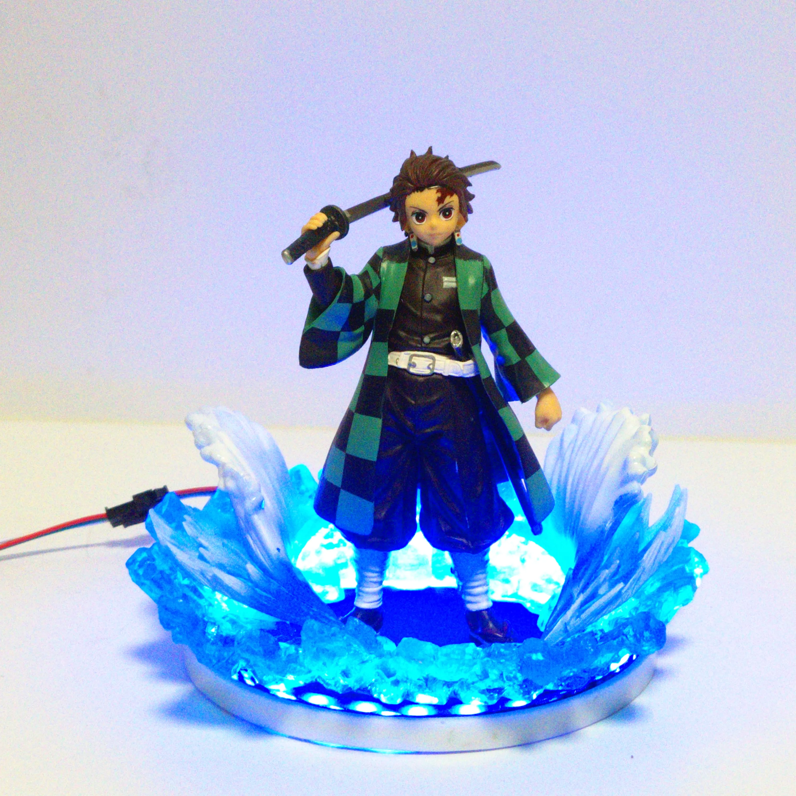 Demon Slayer фигурка Tanjirou Led водная сцена ПВХ Фигурки Kimetsu no Yaiba Аниме Фигурка Коллекционная модель игрушки Diorama