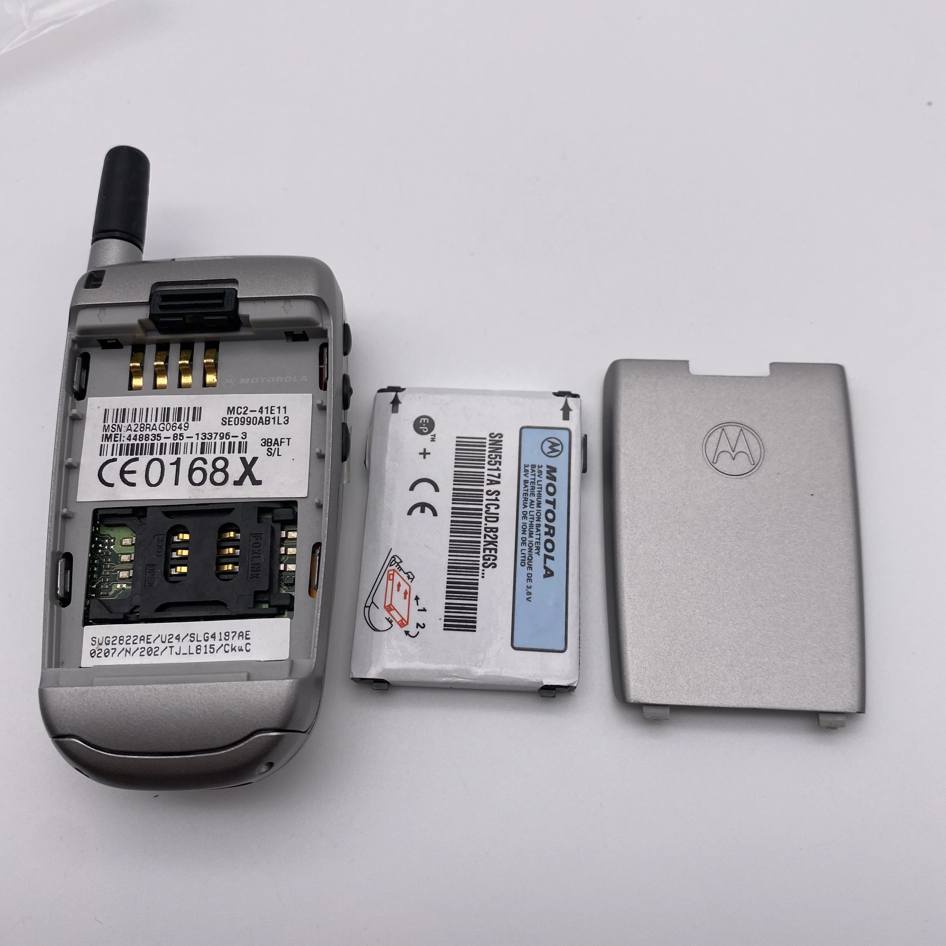 Motorola v8088 Refurbished-Original unlocked 8088  Mobile Phone GSM 900 / 1800 One Year Warranty Free Shipping Old Phone iphone xr refurbished