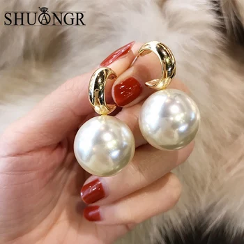 

SHUANGR Women Fashion Round Big Pearl Dangle Earrings Personality Metal Geometry Ball Exaggerated Drop Earrings Jewelry