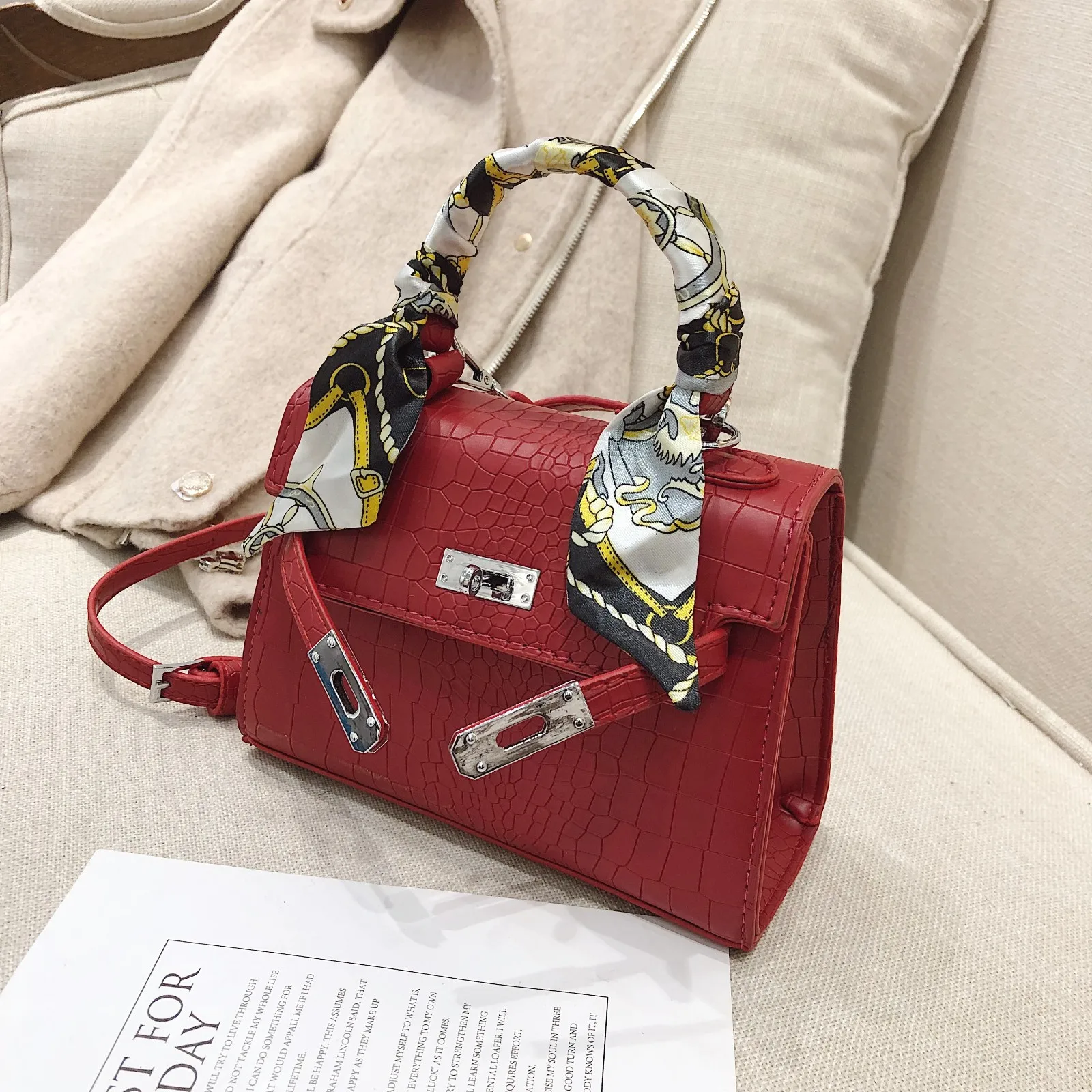 

INS Hot Luxury Elegant Lady Alligator Scarves PU Handbags Cross-body Bags for Women Embossed Shoulder Bags Dropshipping FH143