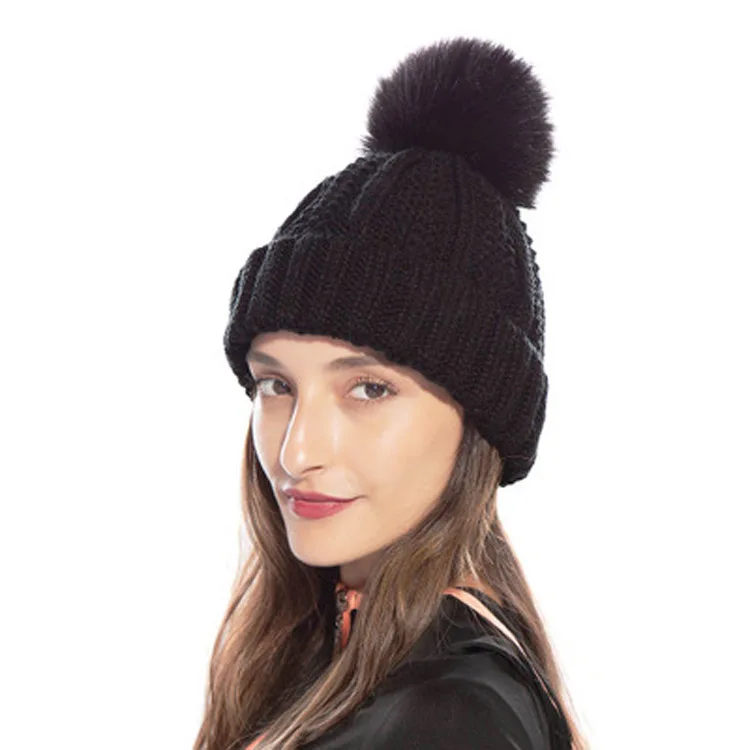DRESSUUP модная женская зимняя шапка с помпонами Skullies Beanies зимняя Модная вязаная шапочка из хлопка очаровательные женские Мягкие Шапки