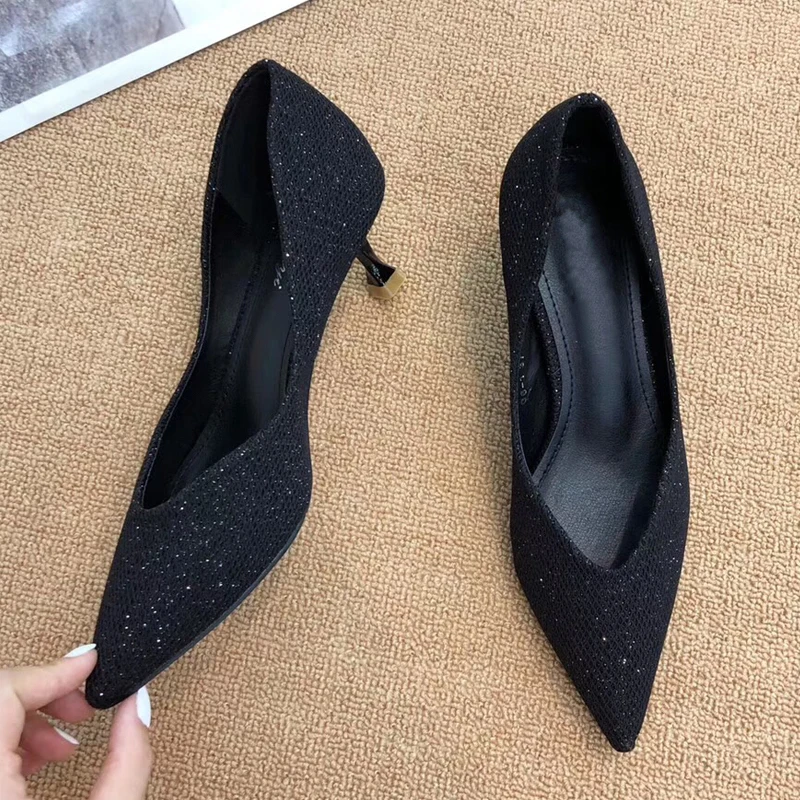 Блестящие свадебные туфли Женские на каблуке с острым носком Дизайнерские