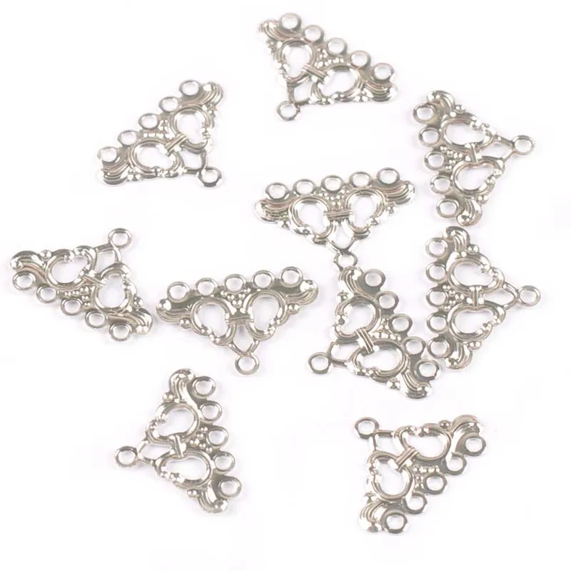 silver Золотые, серебряные, трехугольные соединители, цветочные филигранные обертывания для рукоделия, скрапбукинга, металлические украшения, 30 шт., Yk0783 - Цвет: silver