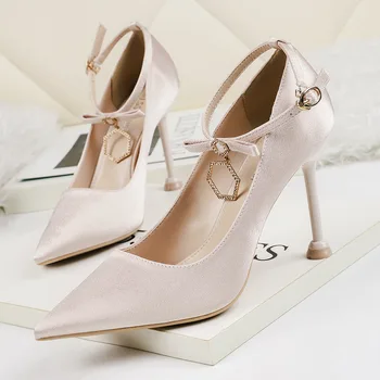 

2020 New Spring Women Ankle Strap Pumps High Thin Heels Pointed Toe Shallow Solid Crystal Buckle Sexy Ladies Women Shoes