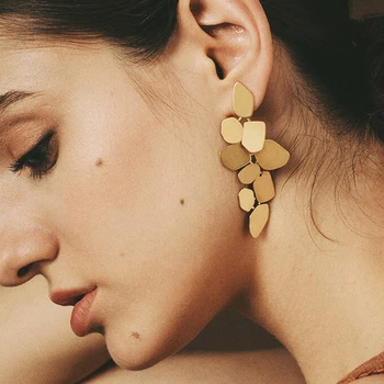 

Elegant Geometrical Irregular Long Drop Earrings for Women Stylish Multiple Square Gold Color Metal Earrings Hot Sale