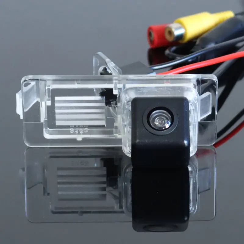 

FOR Renault Megane 3 III 2008~2015 Megane 2 II 2002~2012 Clio 3 III 4 IV 05~18 Rear View Parking Reversing Back up Camera HD CCD