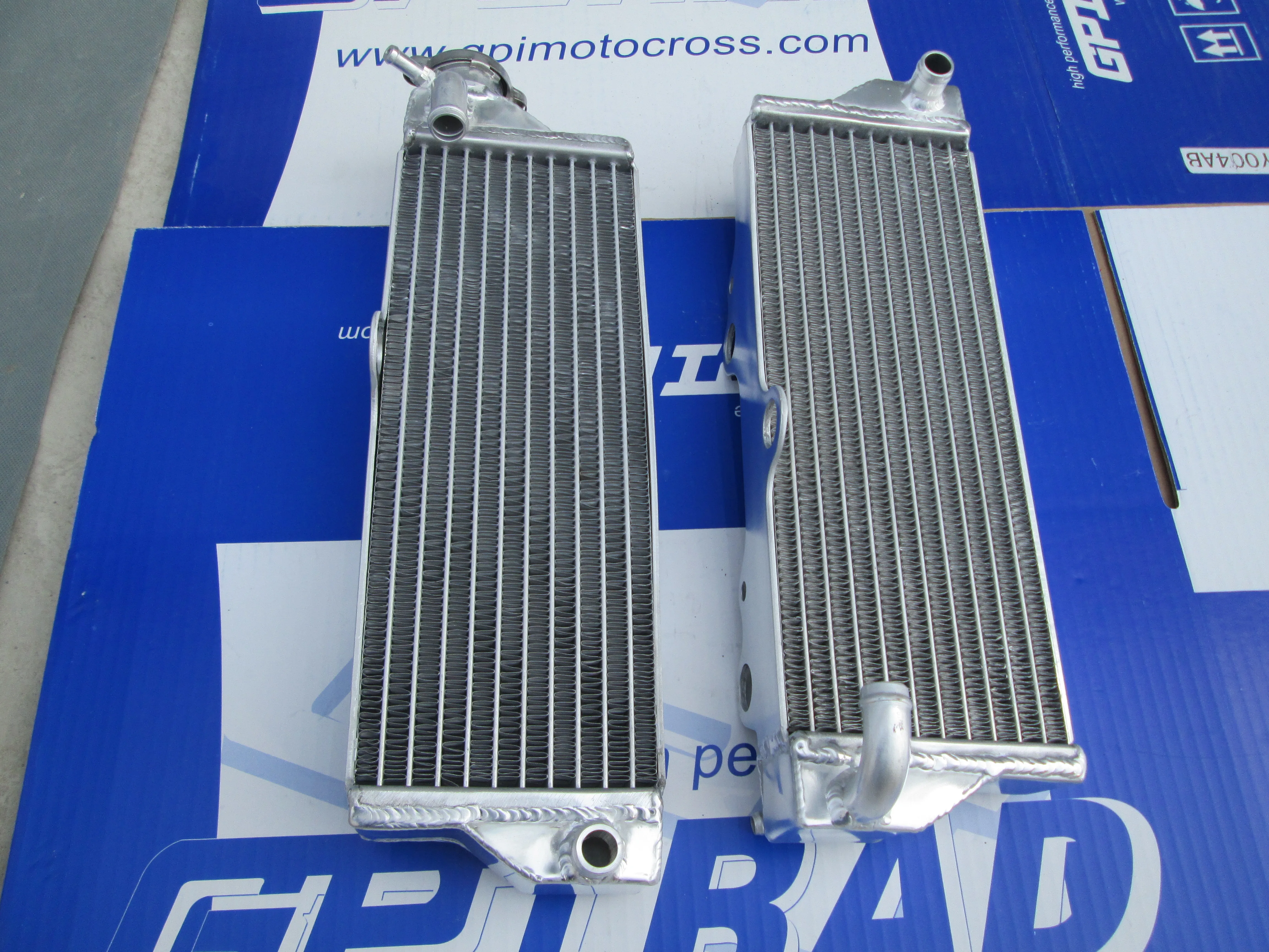 Per Husqvarna Tc250 Xlite Te250 Xlite 2009-2011 09 10 11 2009 2010 2011 L & R Radiatore In Alluminio
