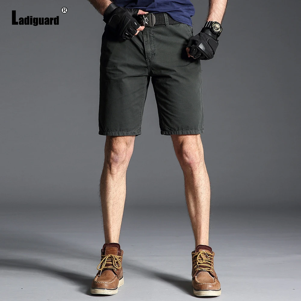 Ladiguard 2021 Stylish simplicity Men Lesiure Shorts Plus Size Men Fashion All-match Half Pants New Summer Casual Beach Shorts casual shorts