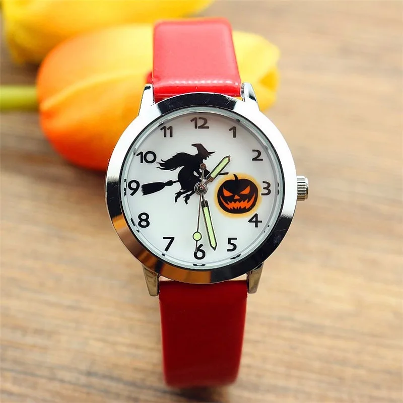 

New Halloween glow-in-the-dark pointer witch jack-o '-lantern children's gift watch quartz watch