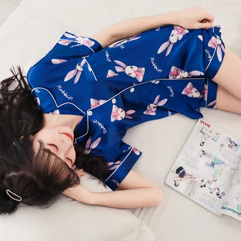 

Satin Pajama Set 2020 New Spring Summer Women Faux Silk Pyjamas Suit Simple Pure Color Leisure Nightwear Short Sleeves Sleepwear