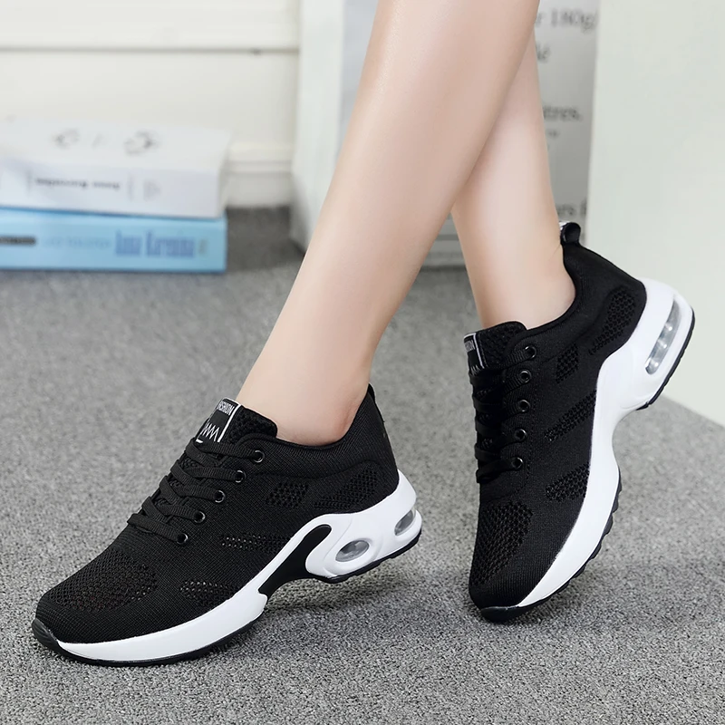 black trainers white sole womens