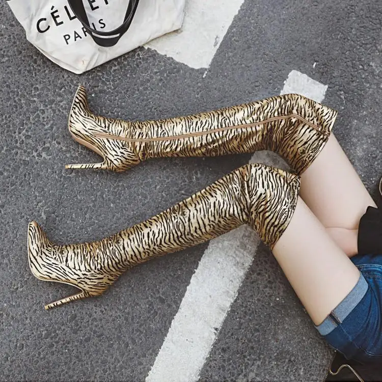Buono Scarpe/пикантные высокие сапоги на высоком каблуке-шпильке; женские теплые зимние сапоги выше колена с леопардовым принтом; Botas Mujer; Узкие вечерние сапоги до бедра