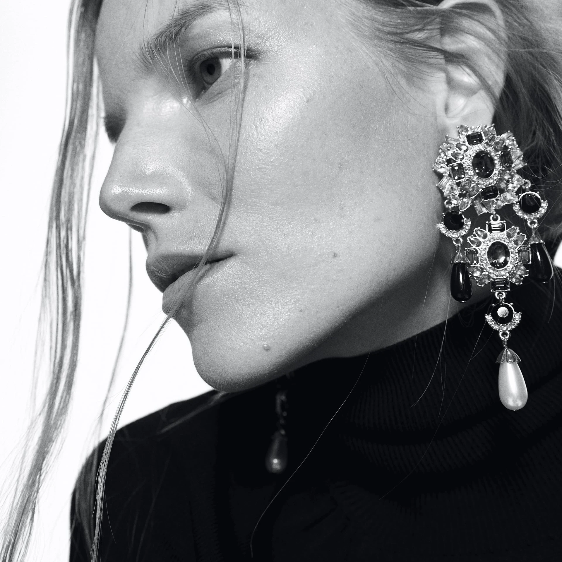 

Ladyfirsy Vintage ZA Drop Earrings 2019 Newest Boho Ethnic Flower Charm Girl Wedding Model Teardrop Crystal Long Earring Jewelry