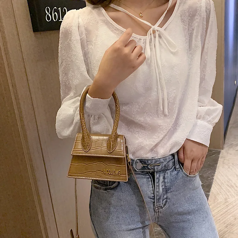 

Stereo trapezoidal crocodile pattern female new tide Joker Messenger bag foreign style shoulder bag fashion small square bag