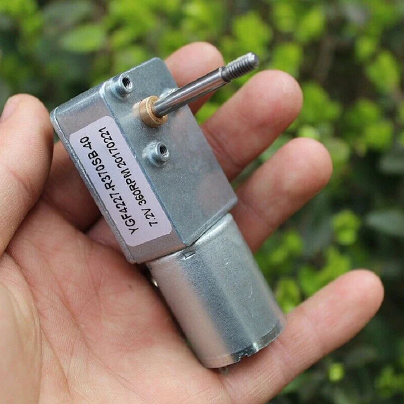 

DC 3V-9V 5V 6V 7.2V 360RPM Large Torque Micro 370 Turbo Worm Gear Motor Mini 7-type Electric Motor 29mm long shaft For Toy Hobby