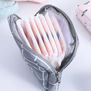 

Portable Large Capacity Sanitary Towel Napkin Pad Tampon Purse Bag Organizer Pouch Girls Feminine Hygiene Pad Storage