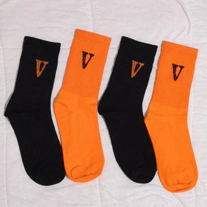 1 пара модных Повседневное однотонные носки подходящие для детей обоих полов, Носки уличная мода V слово, черные, оранжевые, женские носки, носки в стиле хип-хоп, пропускающие воздух короткие носки