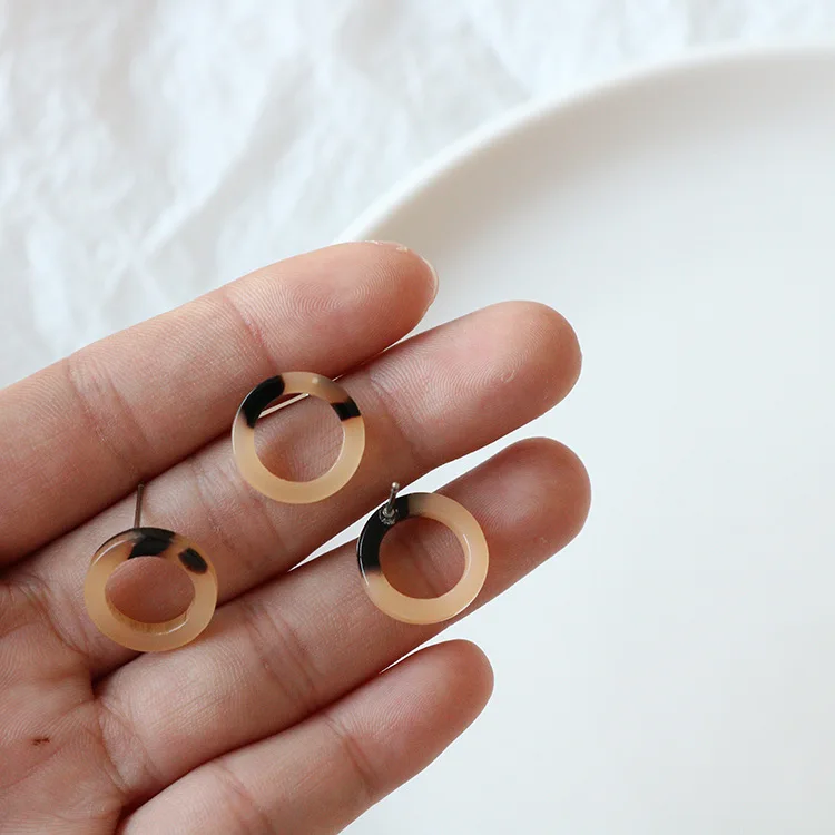 12780117449_2084694853