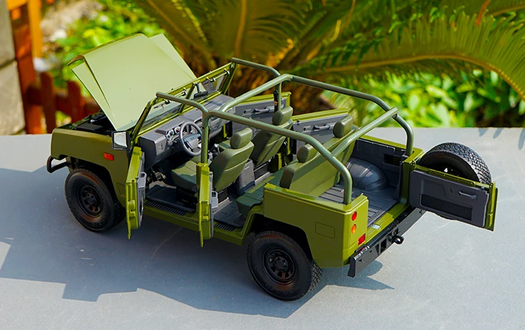 Фабричный 1:18 BJC Китай Beiqi Warrior BJ2022JC литье под давлением внедорожная армейская модель автомобиля с небольшим подарком
