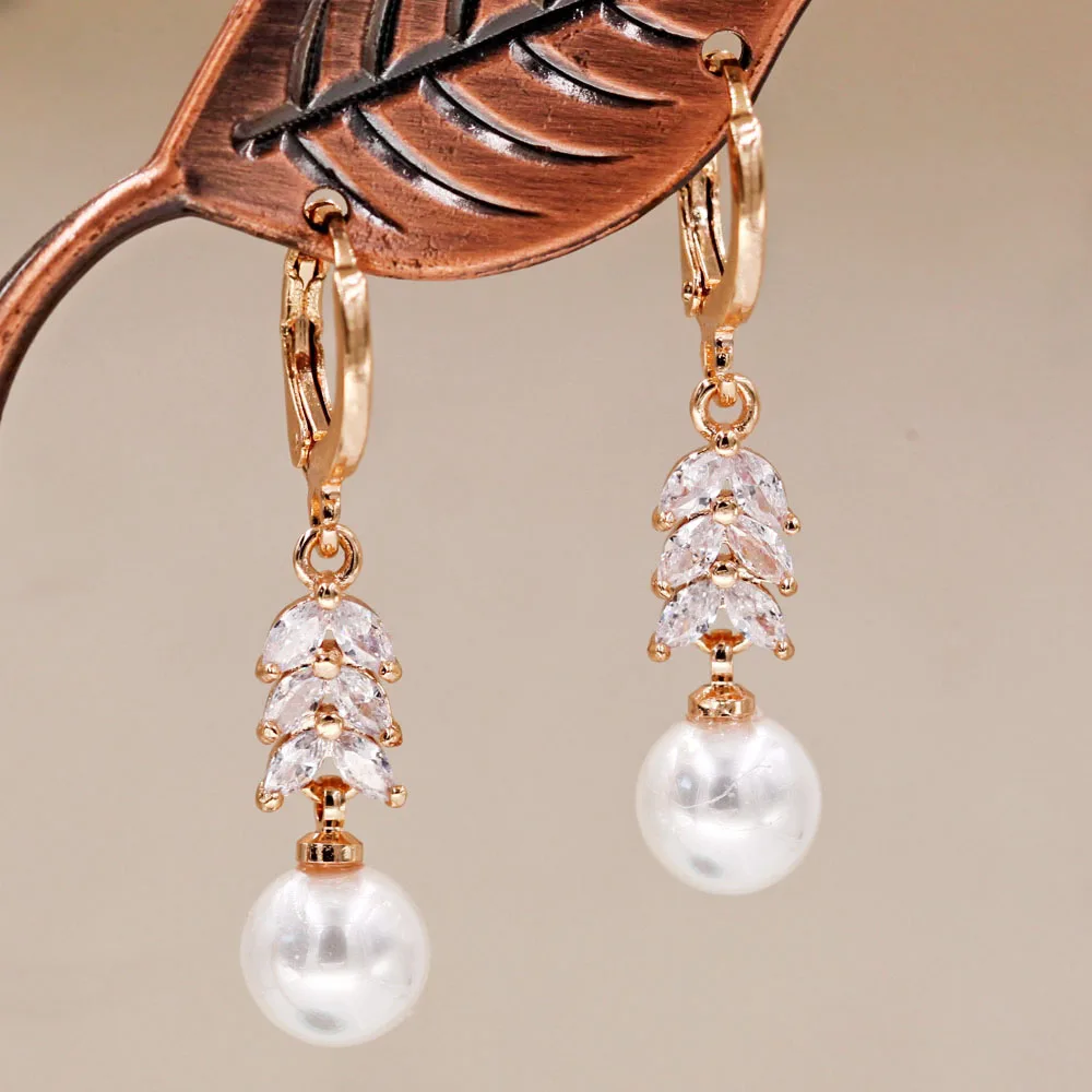 OBS4821-Pearl Модные жемчужные серьги для женщин, золотые серьги с белым листовой циркон, висячие серьги, свадебные ювелирные аксессуары - Окраска металла: OBS4821-Pearl