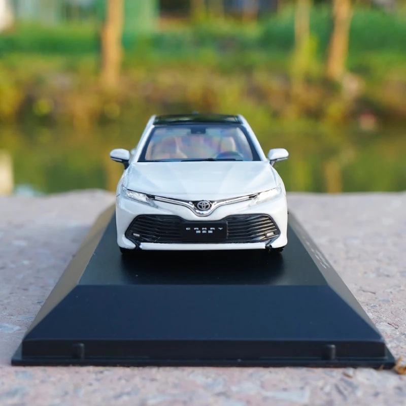 1:43 Toyota 8th CAMRY литые модели автомобилей из сплава игрушки металлические