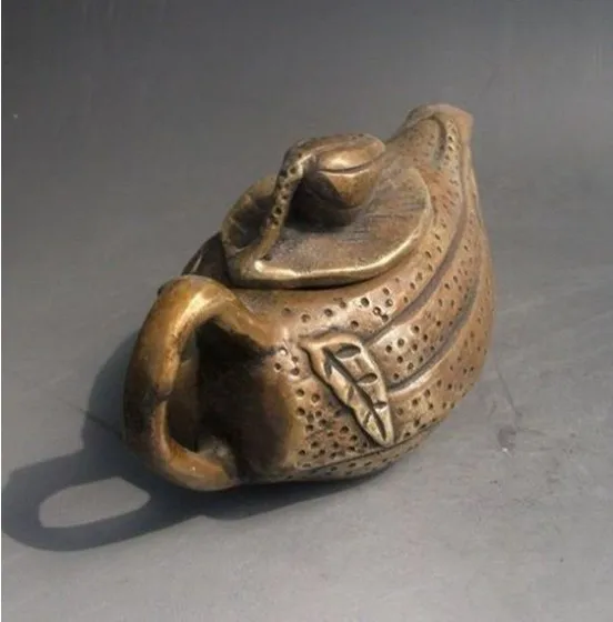 YM 308 Collectibles Chinese handwork carved Leaf statue copper tea pot