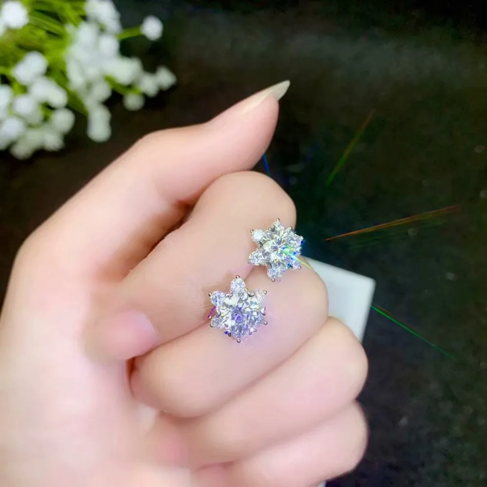 Moissanite 925 серебро, Цветочный стиль,, цвет драгоценных камней супер хороший, D. VVS1, чистый. Фокус на вечерние. Алмазный металличе