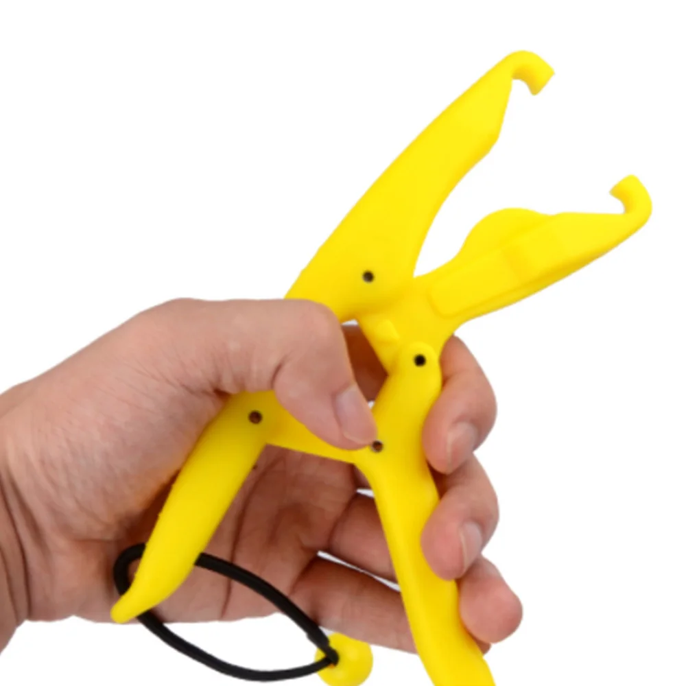 

Fish Grips Floating Anti-rust Anti-corrosion Fishing Clamp ABS Fishing Pliers Controlling fishing tools