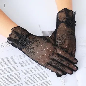 

Women Elegant Lace Gloves 1 Pairs Sunscreen Driving Gloves Ice Silk Touch Screen Thin Short Gloves For Women Lady Short Mittens