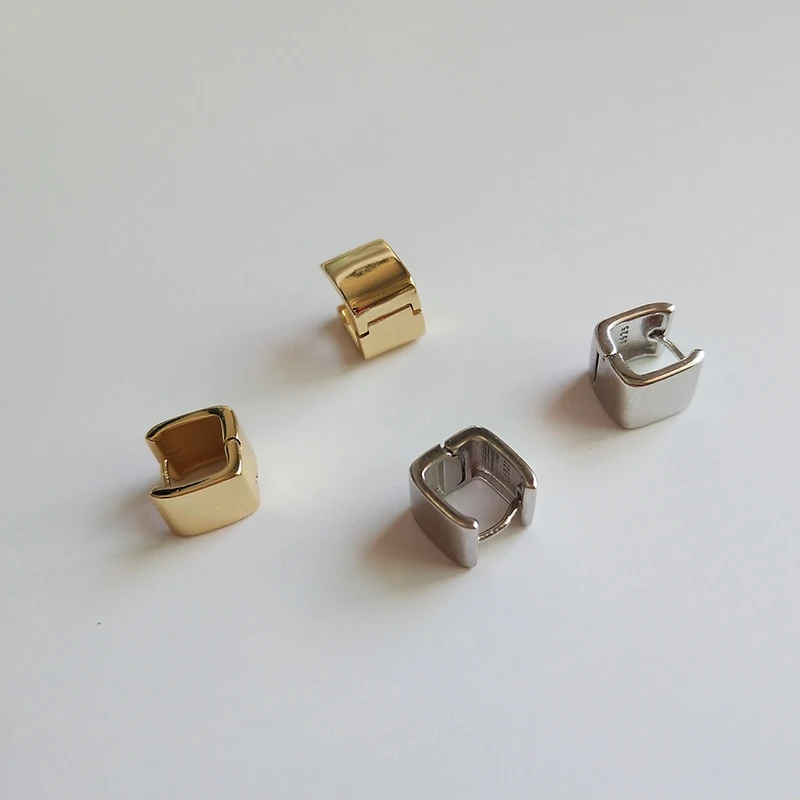 8223654123_2113301229