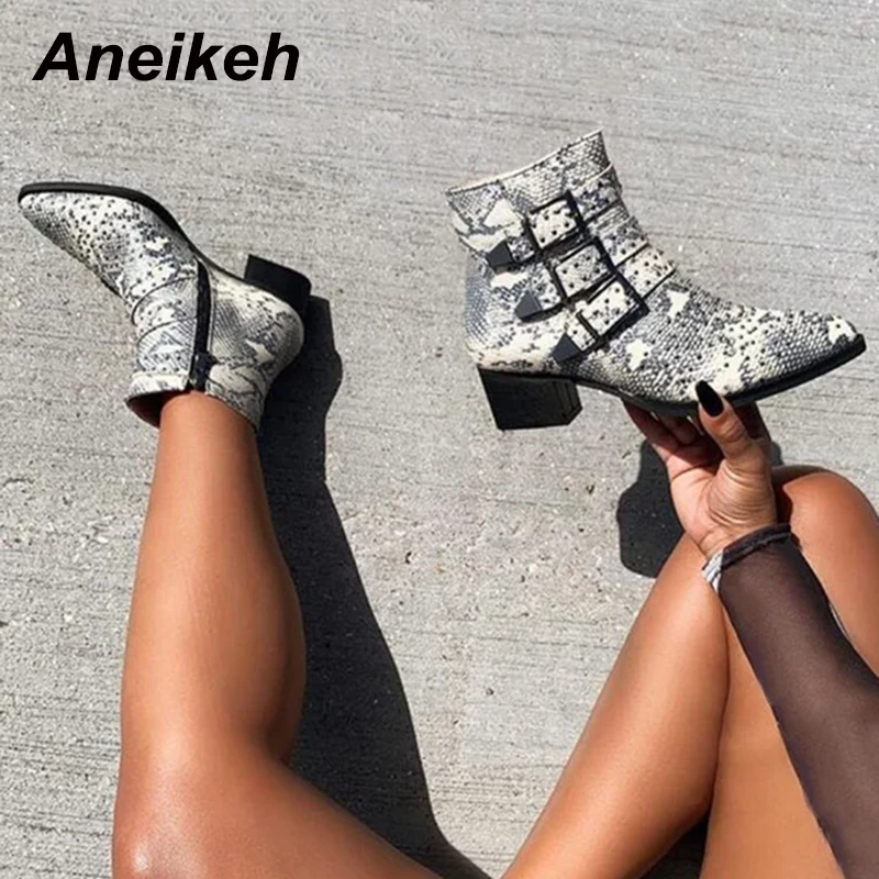 Aneikeh/байкерском стиле с модными заклепками; ковбойские сапоги Вестерн Для женщин туфли со змеиным узором на высоком каблуке украшения из металла Anklen носочки-башмачки 41 42