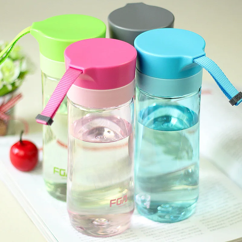 

Space Cup With Filter 500ml Portable Plastic Cup Creative Student Hand Cup