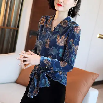 

2020 Spring and Autumn Women's Long-sleeved V-neck Flower Print Blouse Loose Fashion Lace Women's Tops 178
