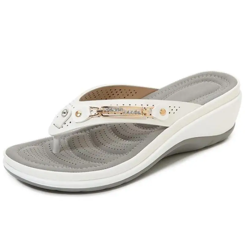 2021 Women's Slippers Summer New Fashion Metal Button Slides Shoes Wedge Beach Sandals Women Outside Platform Leisure Flip Flops 1
