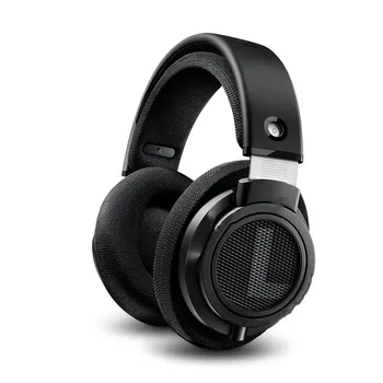 

Wired Computer Gaming Headset Bass with Omnidirectional Headphones a Must for Game Enthusiasts