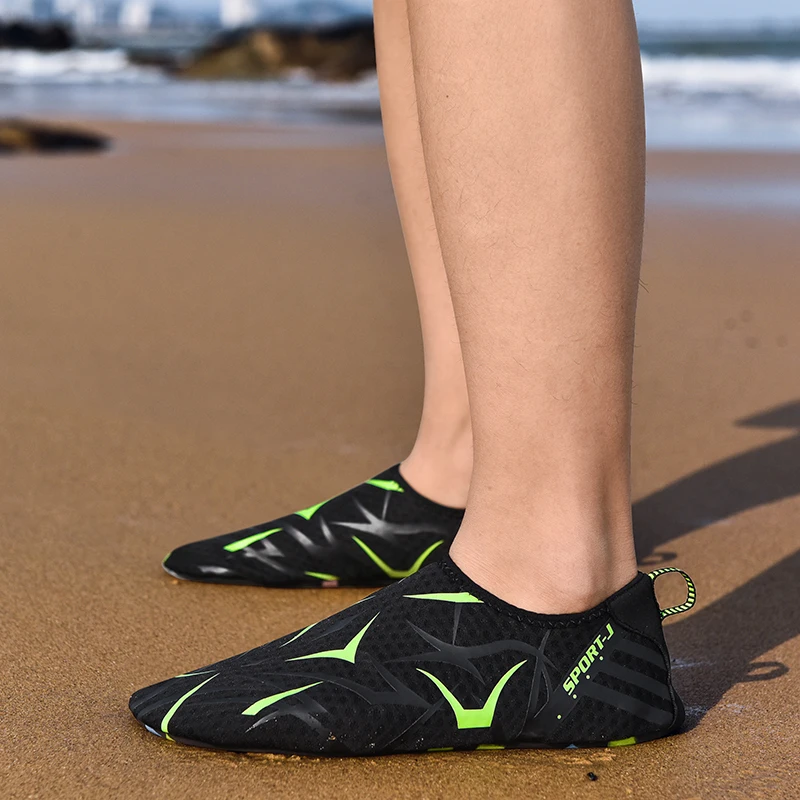 Новинка года; женские туфли для плавания; большие размеры; Мужская Легкая спортивная обувь для плавания; уличная водонепроницаемая обувь для пар; обувь для плавания и шоппинга