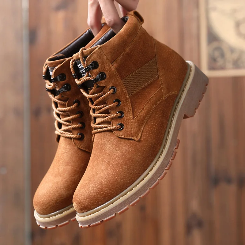 

Autumn And Winter Wolf Warriors Celebrity Style Semi-high Heeled Martin Boots Men's Boot Europe And America Work Shoes Short Boo