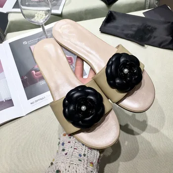 

shoes woman 2020 summer new casual flat sandals beach word with slippers outdoor flip-flops fashion leather slippers