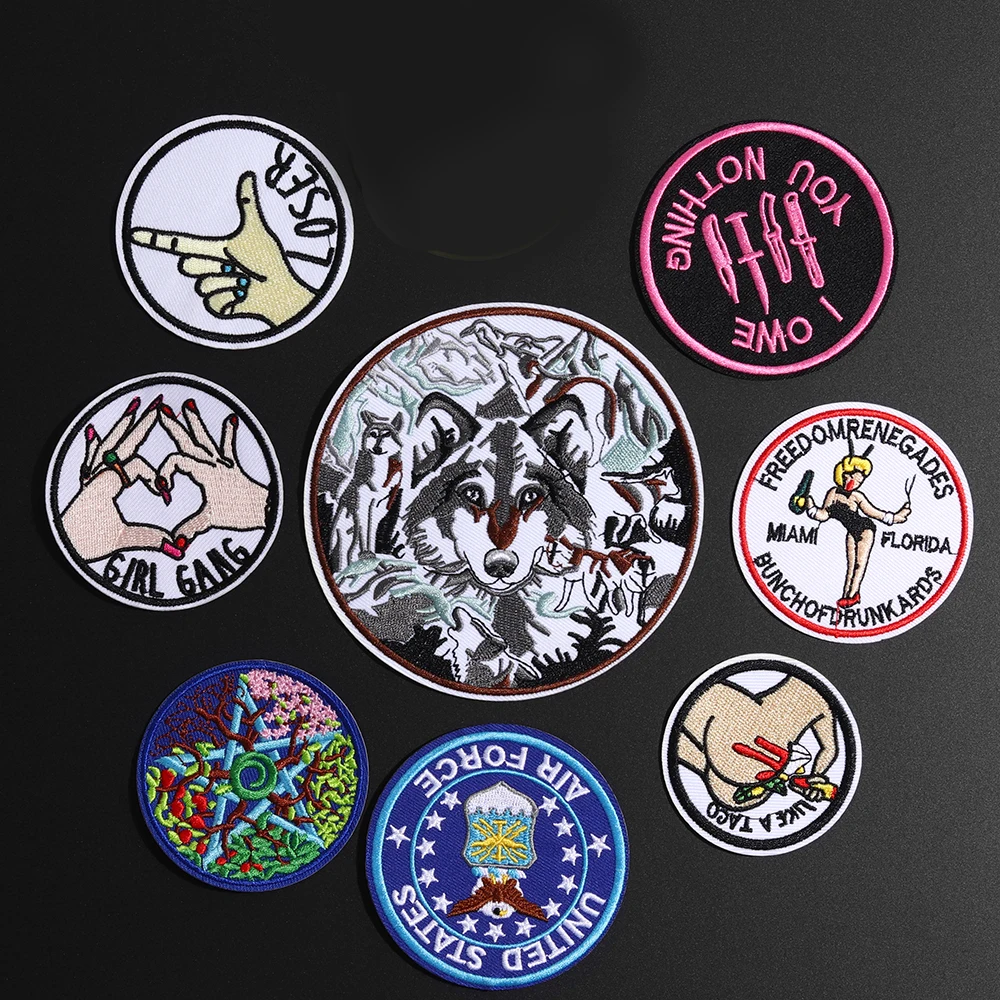 Fashion Wolf Ufo Space Patch Ricamate Iron On Eagle Appliques Di Livello A Fashion Heart Love Bikers Badge Di Alta Qualità
